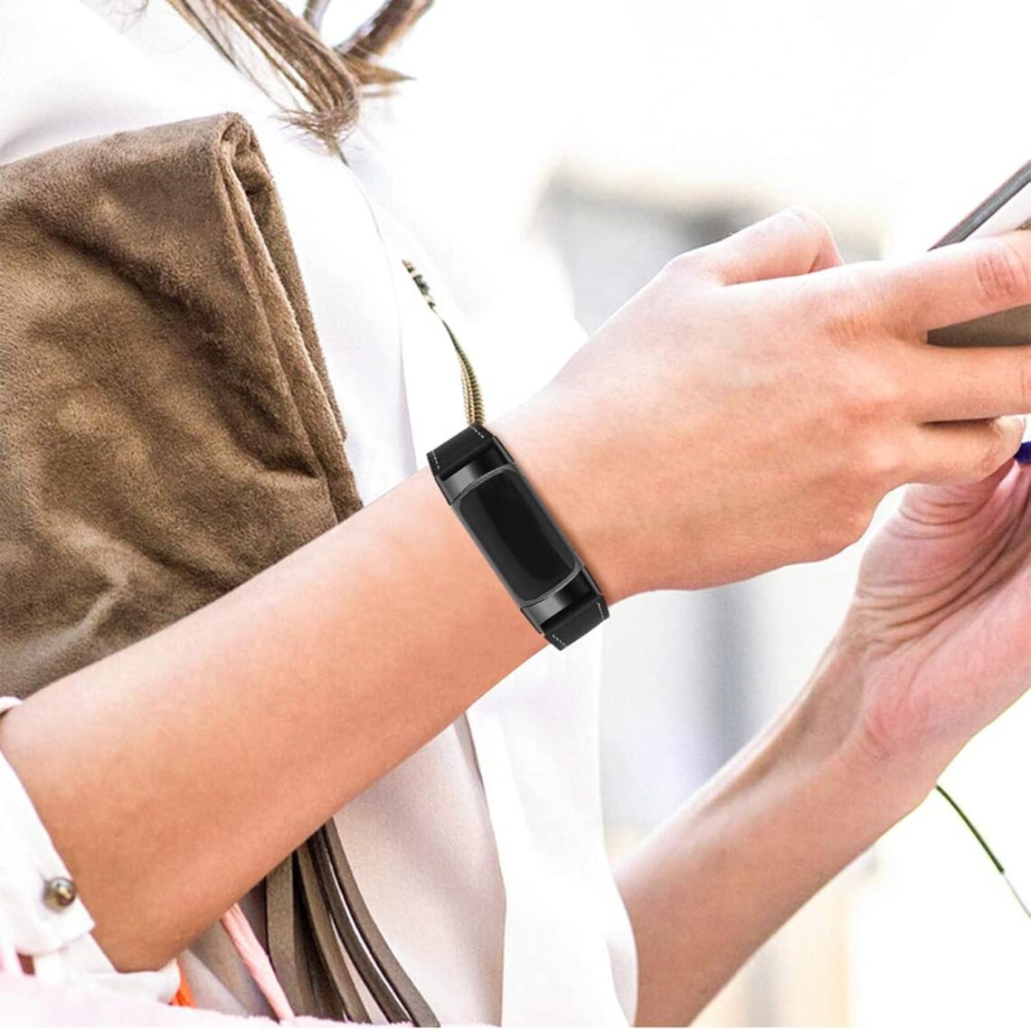 Best Leather Replacement Bands – Fitbit Charge 6/5, Elegant & Durable Review