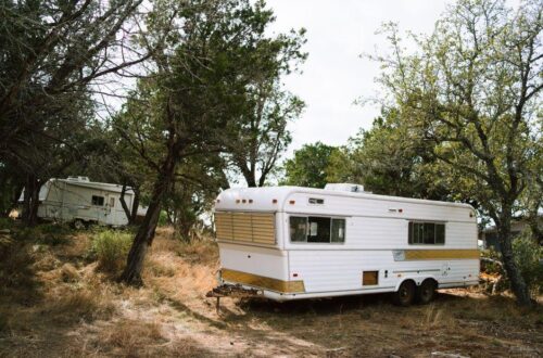 What Is the Best Travel Trailer for the Money? Find Affordable Comfort and Easy Camping Tips
